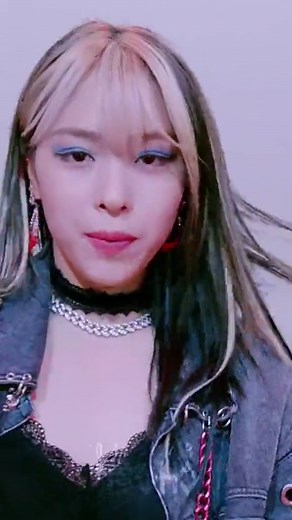 Loco - Itzy Dance Performance Mirror