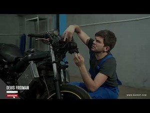 Can you spray wd40 on squeaky brakes