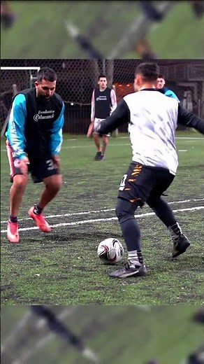 LO VAS A VER MIL VECES 🤯⚽ #potrero #potrero #psg #bayern #jogabonito #skills #dribble #football