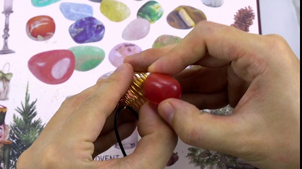 Crystal Advent Calendar 2024, 24 Gemstones, Rocks & Crystals - Christmas Advent Calendar Gemstone Collection with Gemstone Dig Kit for Christmas Countdown, Christmas Gift