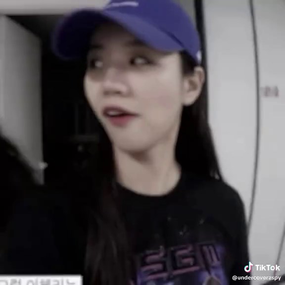 hint 1: i have over 10k but under 100k || #undercover #editor #leehyeri #hyeriedit #goviral #fyp