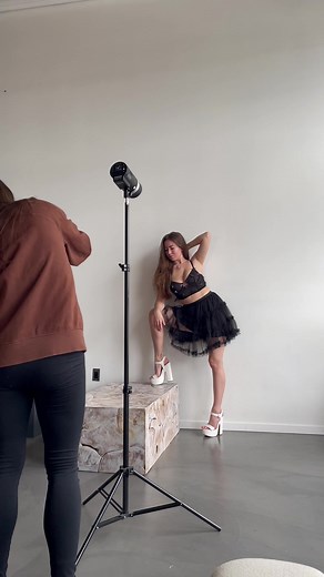 So I did a thing… 👀 my first official photoshoot in at LEAST a year (probably longer) and let me tell you… it definitely boosted my confidence which has been lacking lately 😭 #fashion #yycfashion #calgaryfashion #foryou #photoshoot #vancouverfashion #yvrfashion