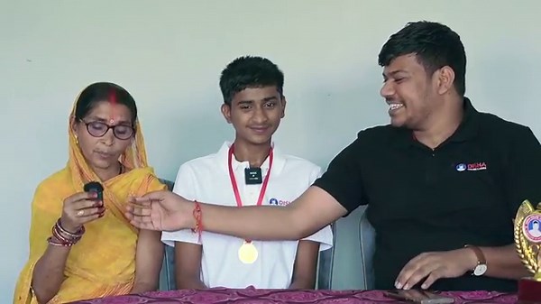 Bihar Board Class 10th Topper Interview || Bihar Topper Rank 9 Manas Kumar Interview ||