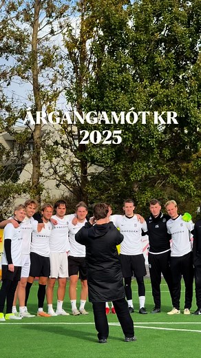 TAKK fyrir mætinguna á Árgangamótið í gær!!🙂‍↕️ Alvöru ástríða, mikil gleði, mörg mörk og nokkur íþróttameiðsli! Sjáumst á vellinum á eftir! KR-Víkingur R. kl. 16:30 á Meistaravöllum!!👊🏼 | KR Reykjavík FC