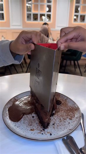 Jordan Howlett on Instagram: "Chocolate cake #food"