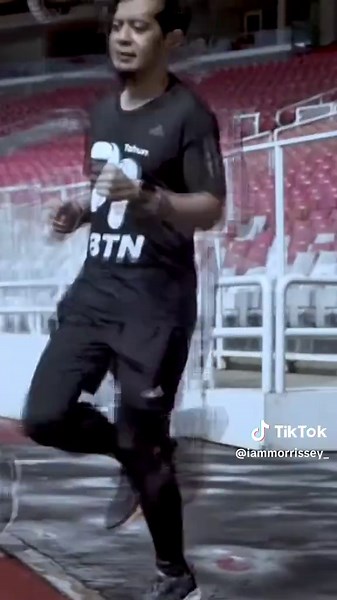 SIAP LARI DI JAKARTA INTERNATIONAL MARATHON 2025? 🏃‍♂️ Stay dekat Monas, nyaman, dan penuh fasilitas cuma di Morrissey Hotel Jakarta! ✨ Spesial Harga Mulai IDR 1.300.000/net/malam ✔️ Sarapan buffet untuk 2 orang menu carbo loading ✔️ Akses Wi-Fi gratis ✔️ Laundry room GRATIS ✔️ Akses ke kolam renang, gym & Resident’s Lounge ✔️ Shuttle GRATIS ke Monas di hari lomba! 📍Menginap tanggal 28–29 Juni 2025 Booking sekarang sebelum kehabisan! #JakartaMarathon2025 #HotelDekatMonas #StayAtMorrissey #Pela