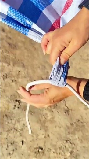 Tying Cloth with Rope Easy Knot Technique Quick Securing Method #shorts