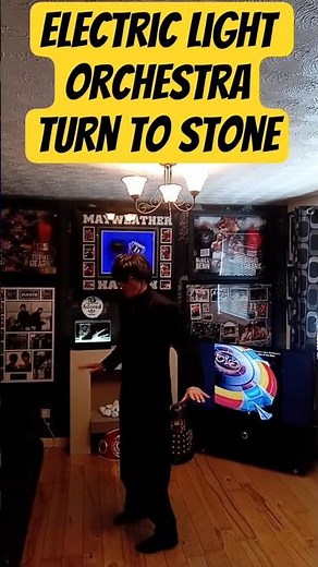Electric Light Orchestra - Turn To Stone