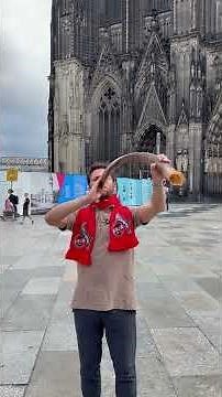 Bar Zemach spielt die FC-Hymne auf einem Schofar