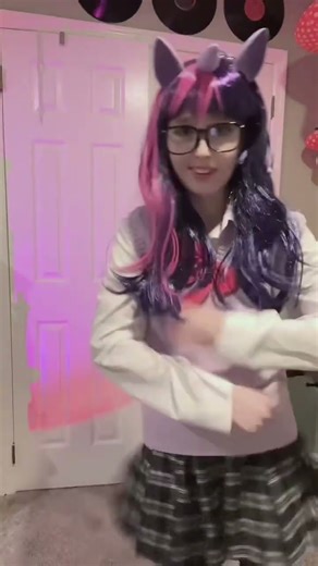 Twilight 💜 #cosplay #mlp #mylittlepony #twilightsparkle #cosplayer #cosplaydance