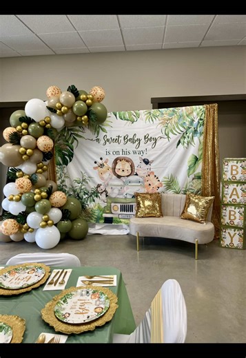 Safari theme baby shower 🌿 #fypシ #babyshower #safari #boy #inspo #event #balloons #DIY #centerpiece #decoration