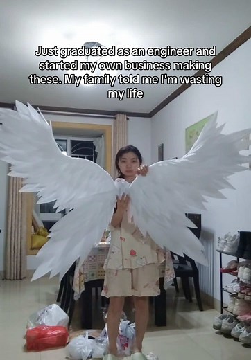 Motorized Wings for Cosplay and Performance