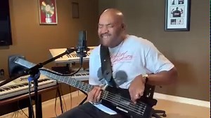 I feel like playing my bass for you all today. This is one of my all-time favorite Michael Jackson songs. I hope you enjoy my rendition of “Human Nature.” ❤️Chris | Chris Walker