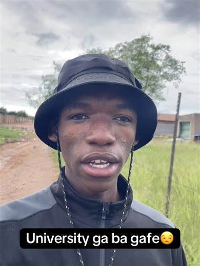 University ga ba gafe😒#khurasdesmall #matrix #limpopotiktokers🥰🥰🥰🥰 #fypシ#university