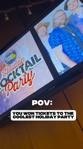 102.1 the Edge on Instagram: "Rocktail 2025 was one for the books: a live & intimate performance from @thetrews & @gordsinclairmusic with friends, food and a bar sponsored by @steamwhistlebrewing! 😎 #TheTrews #TheTrewsFans #GordSinclair #TragicallyHip #CanadianMusic #Canada #TheEdge #Toronto #ChristmasParty"