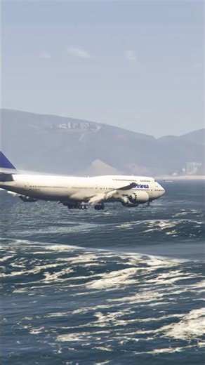 Boeing 747 Plane Sinking in Sea Without Crash