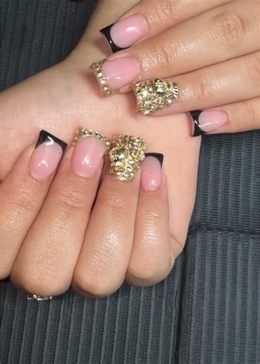 Stylish Black on Gold Nail Art Ideas