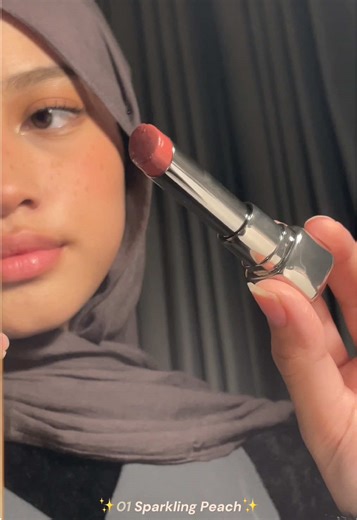 bener” definisi my go-to everyday lippies @Wardah Youth Ambassador @Wardah Beauty Official #wardahyouthambassador #wyabatch5 #tenangkuatkanlangkahmu @imaimo @pasc.lair @clara