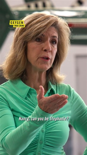 Kelly and the team conclude the missing contents of a purse are sending a signal. Cold Justice is streaming on the Oxygen True Crime app. | Cold Justice