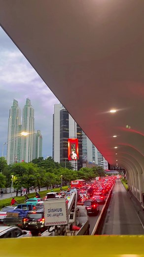 Tur Jakarta Skyline: Pengalaman Open Top Tour