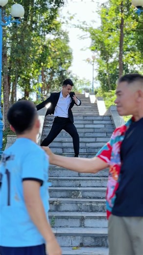 [3328]Joint-lock self-defense[THAO SELF DEFENSE] #vothuat #kungfu #martialarts #shorts #defense