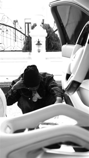 DRIP PAPA on Instagram: "HELLO HELLO 📞"