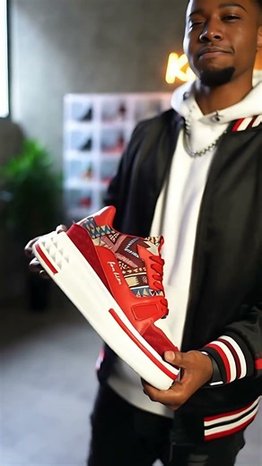 Unboxing the freshest embroidered platform kicks for spring! #sneakerhead #streetstyle
