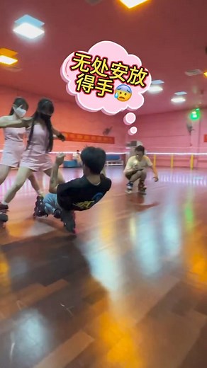 180.Tonight nighthawk # I will go back to Fujian tomorrow #Dangerous moves, please do not imitate non-professionals #rollerskating #rollerskate #rollerderby #rollergirl #rollerrink #rollerskatelife #rollerskatelove #rollerskatepark #rollerskatetrick #rollerskatephotography #rollerskateoutfit #rollerskateart #rollerskatevideo #rollerskatecommunity #rollerskatefamily #rollerskatebeginner #rollerskatecoach #rollerskateshop #rollerskatenation #rollerskatetherapy | Lindsey