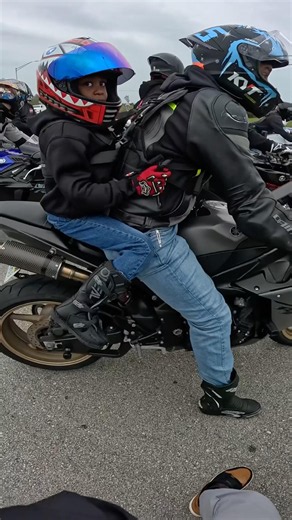 Is This The Right Way To Ride With a Child on a R1....