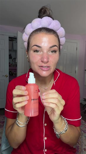Body Oil Application Gone Wrong: Hilarious Shower Oil Fail