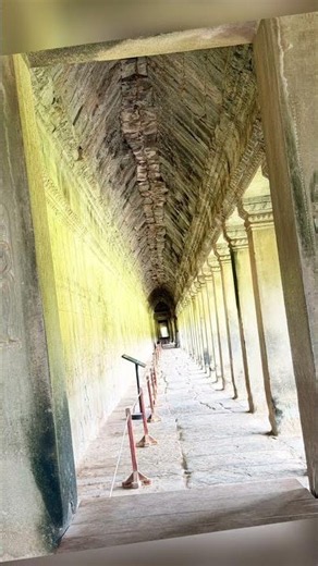 Amazing tour at Angkor Wat temple!