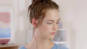 59K views · 102 reactions | Veet Sensitive Precision Trimmer – ideal pentru sprancene perfecte! | Veet Romania | Facebook