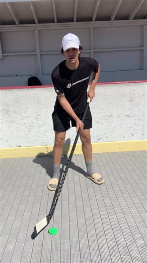 Heads Up Hockey vs. Dangleverse | Headsuphockeyapp