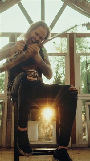 “Solarium Wake” out today! 🤘🎸🥳