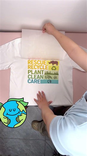 Working on some DIY Earth Day t-shirt orders 🌍💚