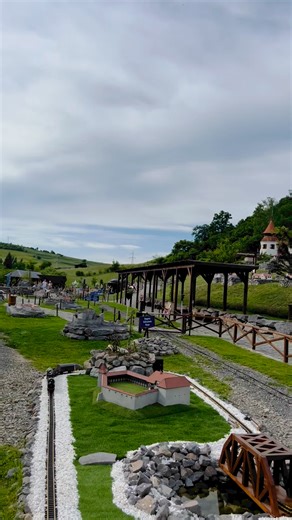 31K views · 635 reactions | Premiul a ajuns la destinația care i se cuvine! Totodată, ne dorim ca valoarea și semnificația acestui premiu să rămână și pe viitor validată de voi, toți cei care ne treceți pragul!勺 #DestinatiaAnului2024 | Mini Transylvania | Facebook