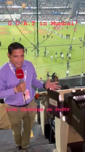 Saurabh Gupta (Micky) on Instagram: "What a moment for #mumbai #messi #messigoat🐐 #GOAT #lionelmessi"