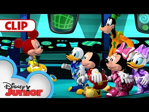 Mickey Meets Rocket Mouse! | Mickey Mouse Funhouse | ‪@disneyjr‬