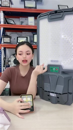 Đèn Đường Liền Thể Năng lượng Mặt Trời Công Suất 500W, 800W Chiếu Sáng Xuyên Đêm, Chống Nước, Led Mắt Ngọc 5054 Siêu Sáng, Pin MoNo Sạc Nhanh Chế Độ Sáng Cảm Biến Chuyển Động Cảm Biến Ánh Sáng,Chính Hãng TP Solar TP.LT11.500, TP.LT11.800