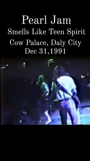 #pearljam #eddievedder #nirvana #kurtcobain #90s #grunge #rockgrunge #seattle #seattlesound #davegrohl #kristnovocelic #daveabbruzzese #mikemccready #stonegossard #jeffament #grungerock #91 #rock | Seattle Sound 90's