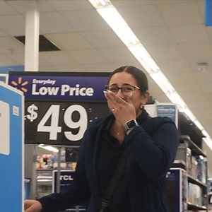 22K views · 709 reactions | Funny Sneeze Farts! 藍 | That Brown Nerd | Facebook