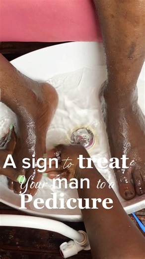 Men also need pedicures,they may not ask for it but it’s something they definitely need 😂drag that man to the salon and @SPARKLE_BY_DINMA 🇸🇱 got you covered.. We offer pedicure, nails, lash extensions and microblading at @SPARKLE_BY_DINMA = location: Aberdeen, opposite plan B#creatorsearchinsightst#trendingn #sierraleonetiktok🇸🇱 #pedicure#pedicuretutorialf#CapCut #pedicure ##tutorialf#foryoupagesparkle#sparklebydinm a#techtok