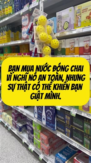 Bạn mua nước đóng chai vì nghĩ nó an toàn - nhưng sự thật có thể khiến bạn giật mình. #BottledWater #juliatram #FDA #tapwater#healthylife