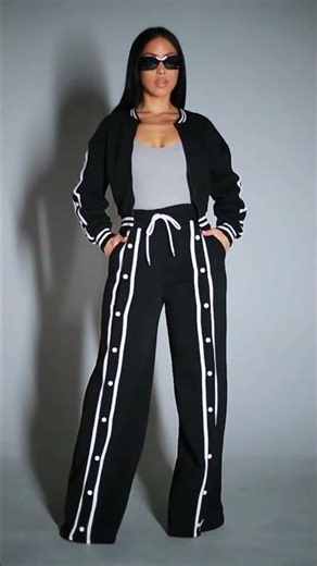 The Holidays Are Coming, And You Need The Best Fits 🎄 No Matter Your Plans