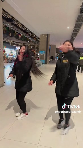 Estreno de Mimi Boliviana Trans en La Paz, Bolivia
