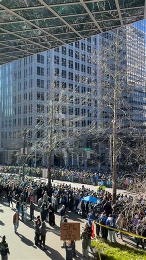 SPL ❤️ 12s We’re celebrating the Seattle Seahawks as Super Bowl champions today. And we’re championing the freedom to read every day! Like Leonard Williams busting through the line, our Books Unbanned program sacks book bans for teens nationwide. It’s made possible by The Seattle Public Library Foundation donors! Learn more about Books Unbanned and how you can support at https://supportspl.org/books-unbanned/ | The Seattle Public Library