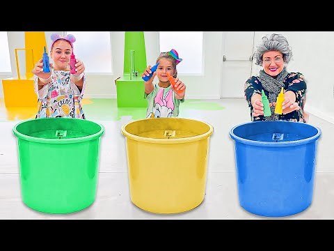 Ruby and Bonnie make spin art and giant bubbles in museum for children