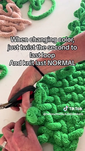 Chunky Chenille Herringbone Blanket Tutorial