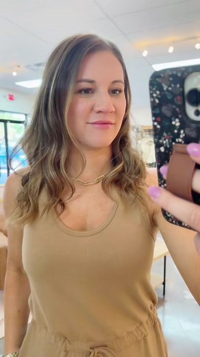 💁🏼‍♀️ This is me posting something🙃 Gotta love, a cute comfy jumpsuit from @graesonbeeboutique *get you one now, while available 😉🛍️GraesonBee.com #graesonbeeboutique #graesonbee #comfyclothes #jumpsuit #shopping #itsabuzzworld #fyp