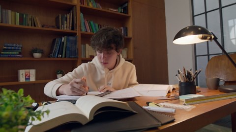 Free Teen Videos: 4K & HD | No Watermark | Download Now